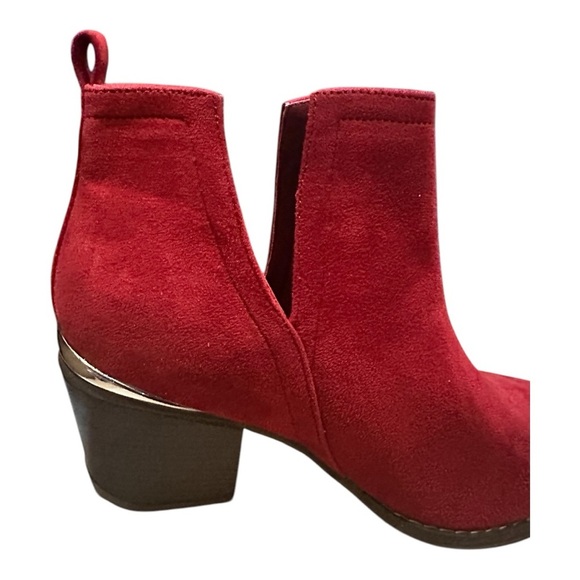 Journee Collection Issla Western Bootie in Red - Size 9 - Picture 5 of 10